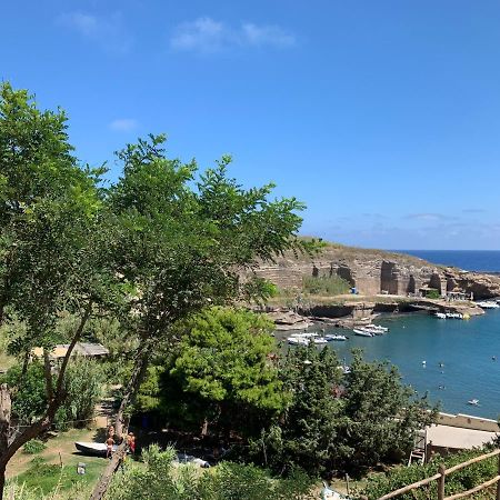 Hotel Isolabella Ventotene Exteriör bild