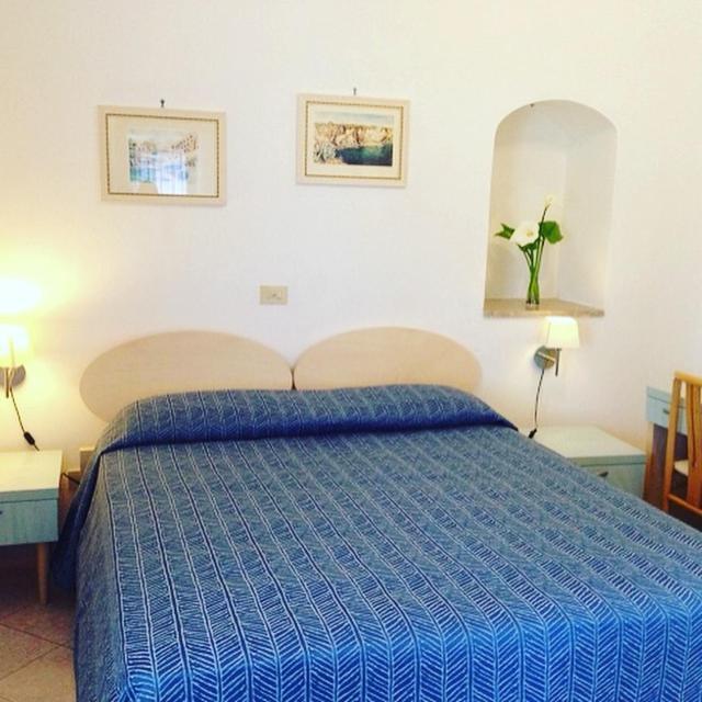 Hotel Isolabella Ventotene Exteriör bild