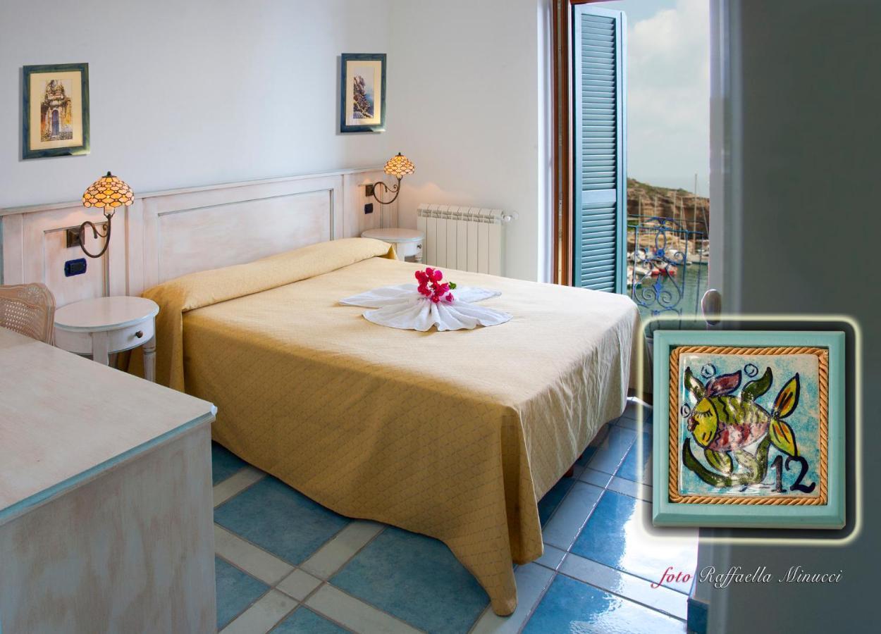 Hotel Isolabella Ventotene Exteriör bild