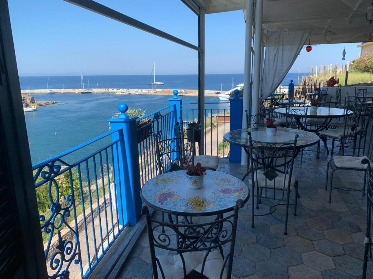 Hotel Isolabella Ventotene Exteriör bild