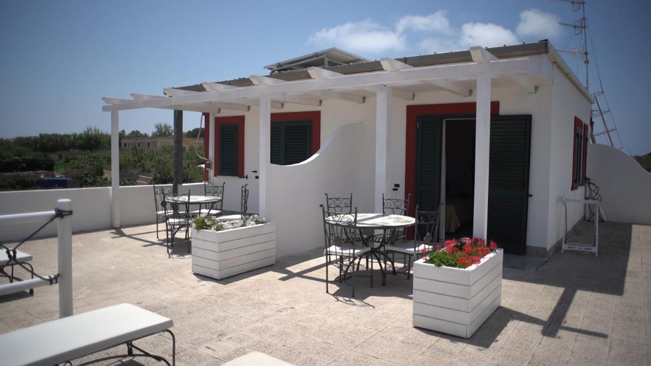 Hotel Isolabella Ventotene Exteriör bild